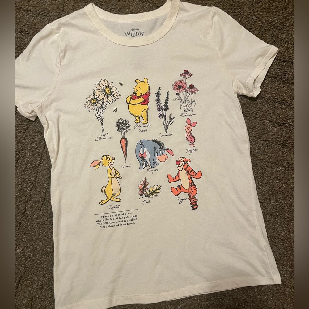 Woman’s T shirt
